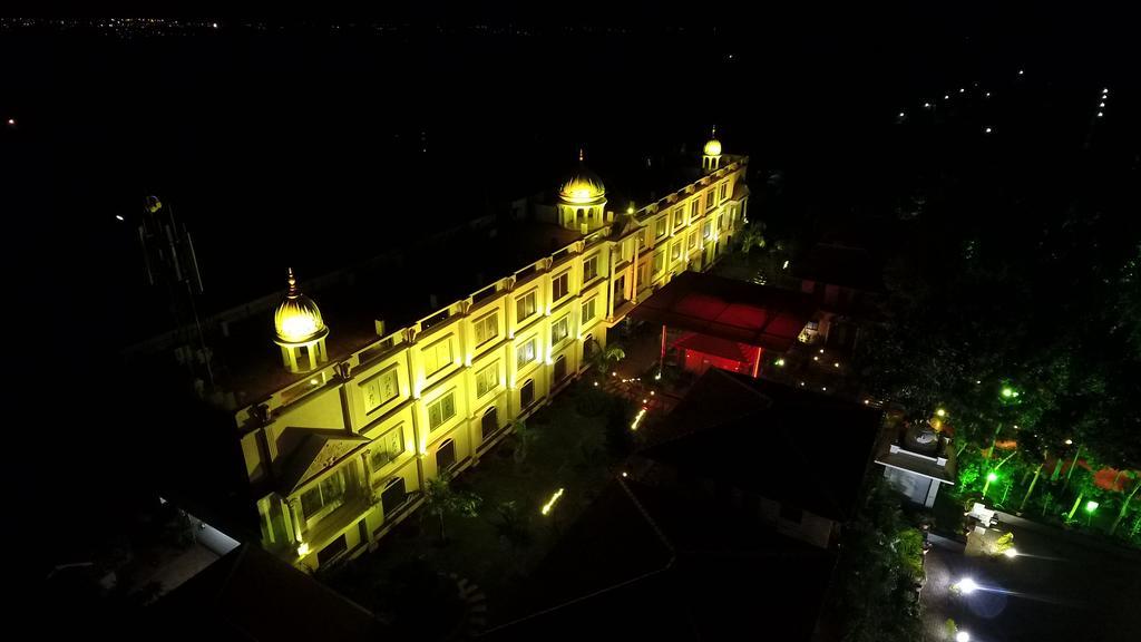 Jal Mahal Resort And Spa Mysore Buitenkant foto